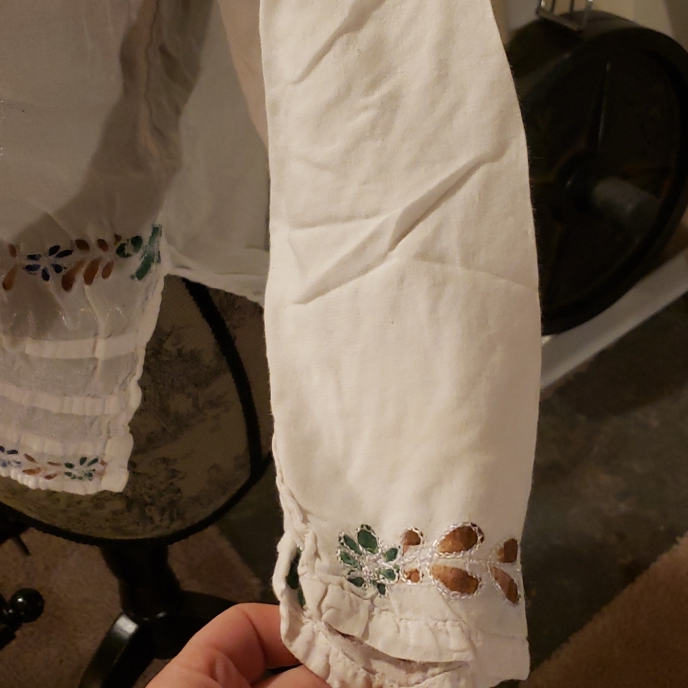 Shirt - Picture 4 of 5